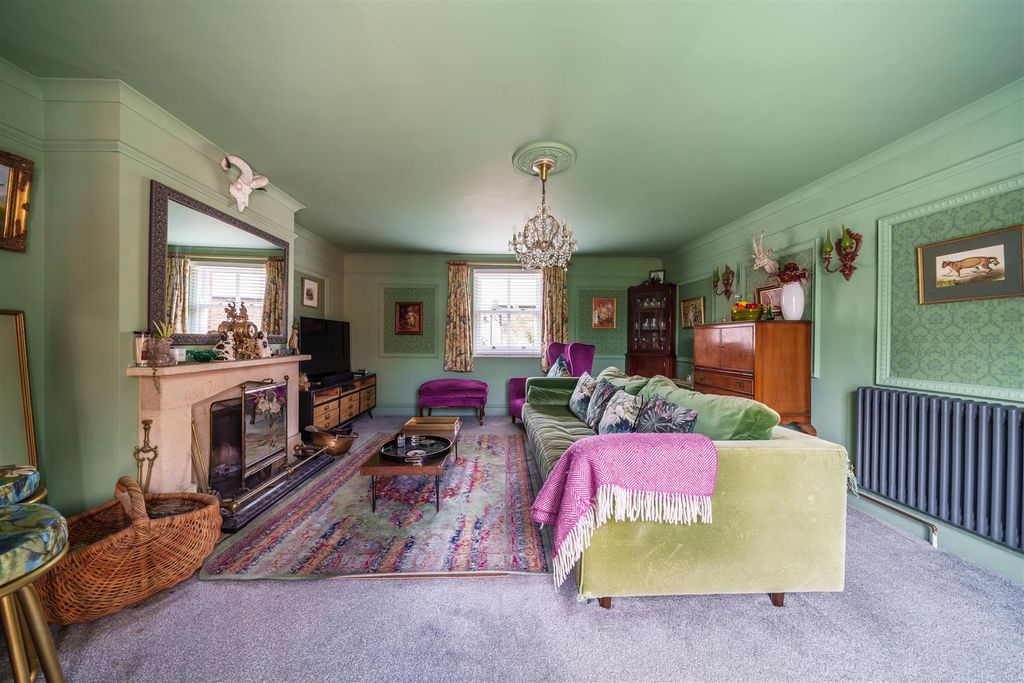 Property photo 2 of 24 Drawing Room