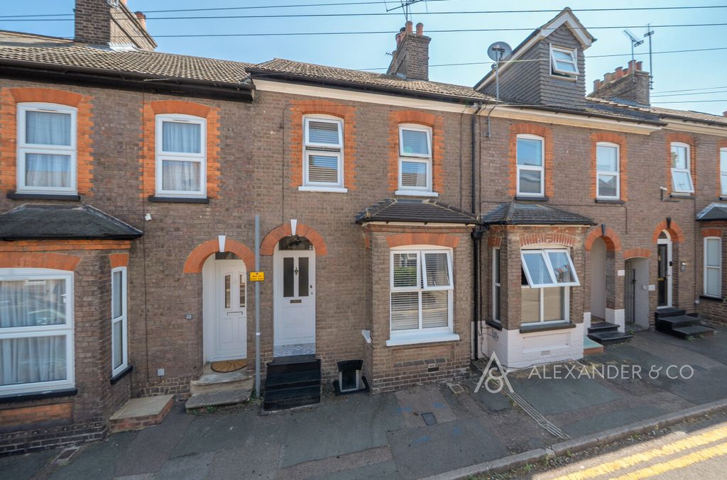 Property photo 1 of 20 243F1F72-3675-422...