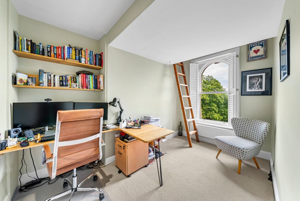 Additional image 9 of 3 bed flat for saleLeeds Road, Harrogate, North Yorkshire HG2