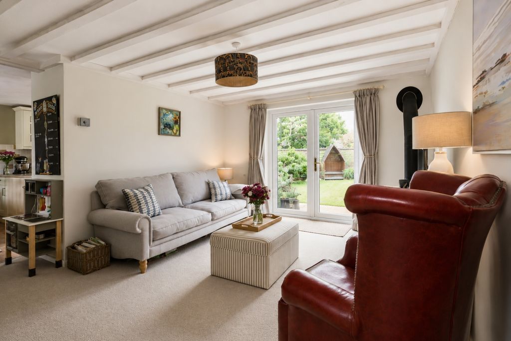 Property photo 2 of 25 687E3E70-8D0B-4F08-84E0-364680E019BA