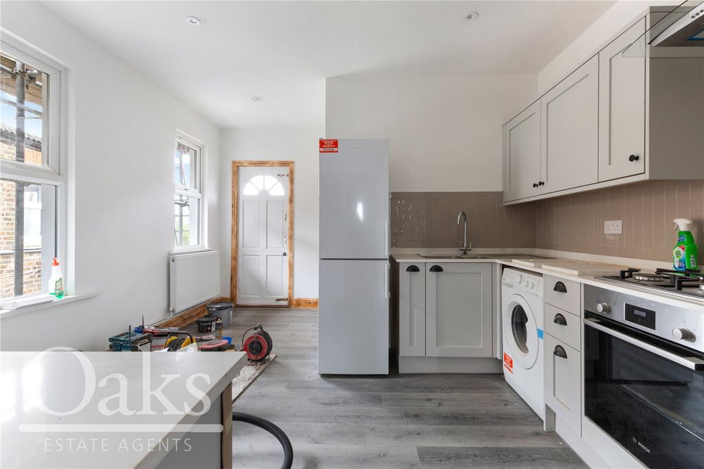 Property photo 3 of 13 Picture No. 12