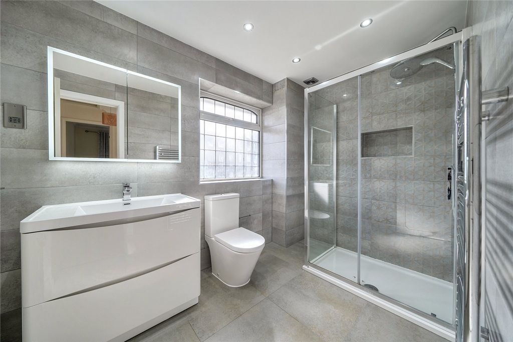 Property photo 3 of 19 Picture No. 26