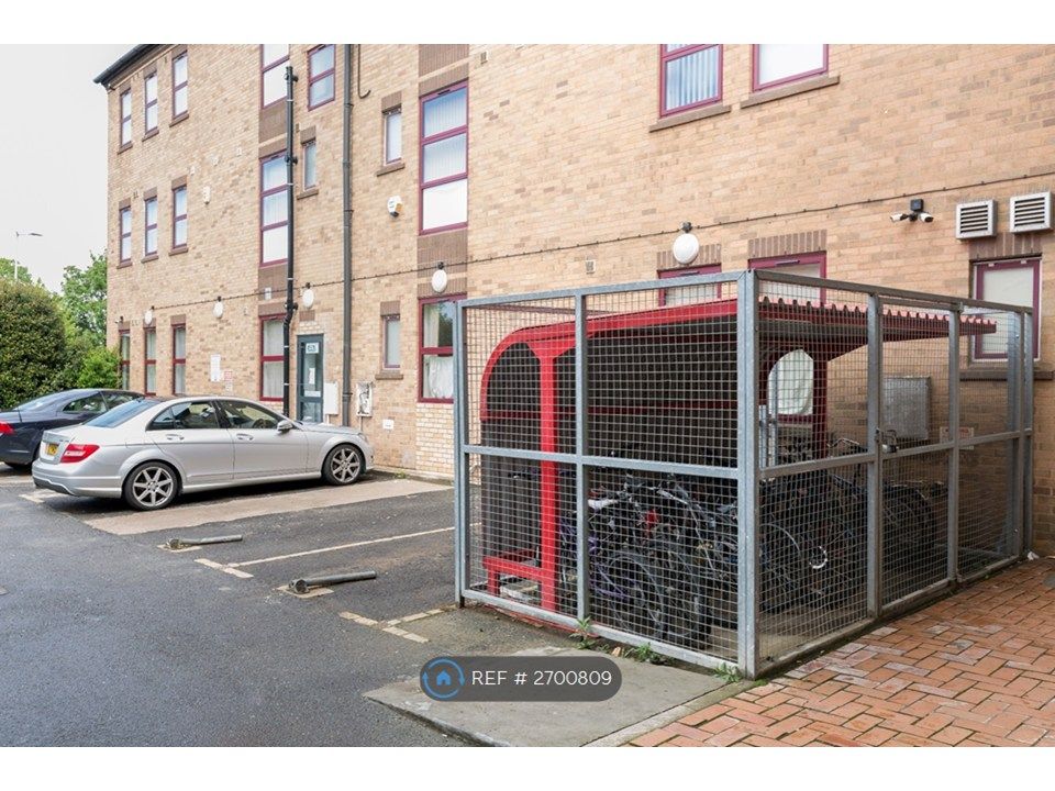 Property photo 3 of 11