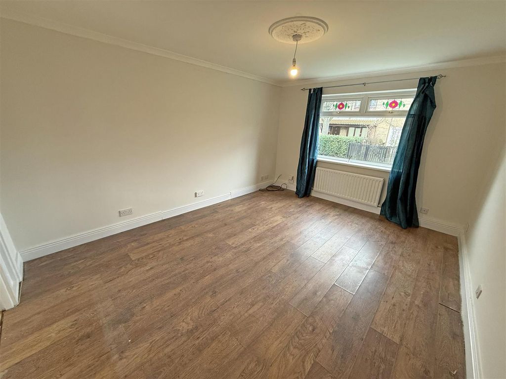 Property photo 2 of 10 Living Room.Jpg