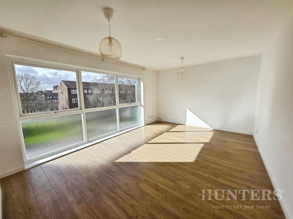 Property photo 2 of 14 Pbox-Img.Jpg