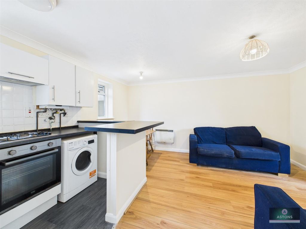 Property photo 3 of 7 Cam04622G0-Pr0134-Still004.Jpg