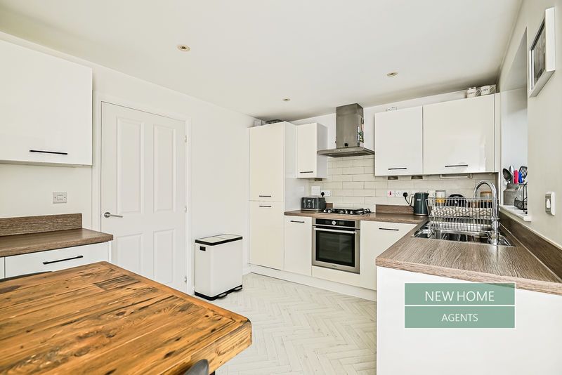 Property photo 3 of 19 Photo 19