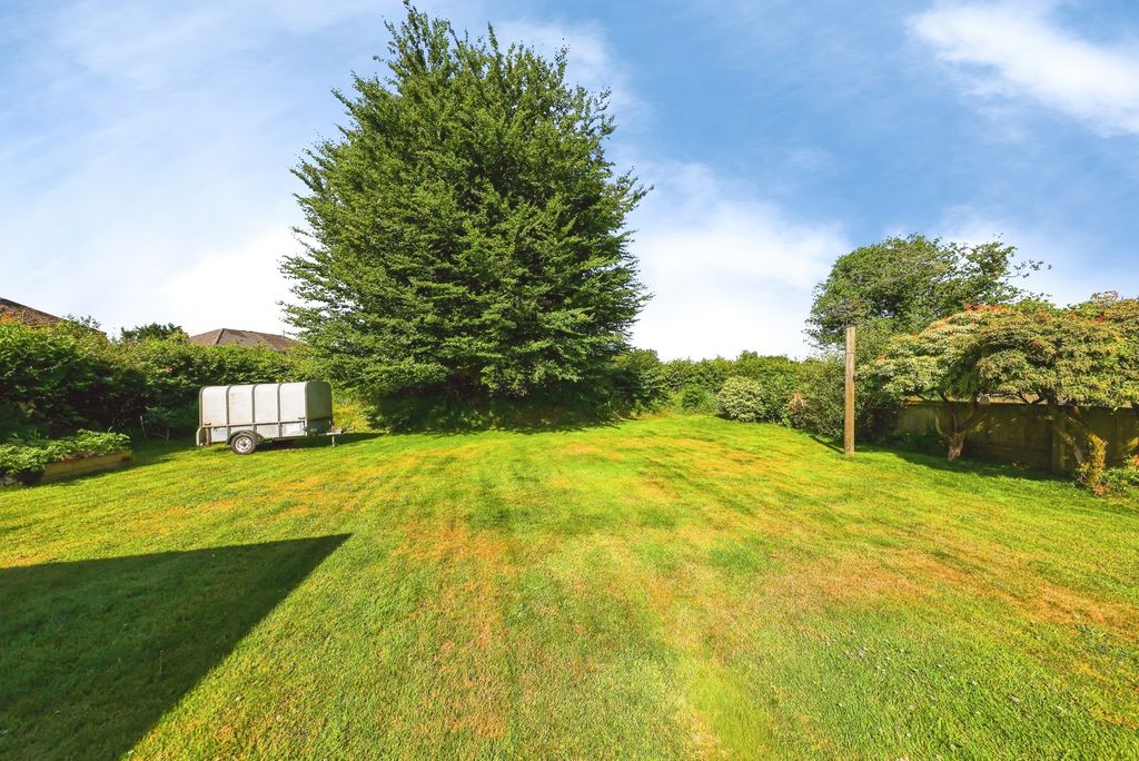 Property photo 2 of 21 Pbox-Img.Jpg