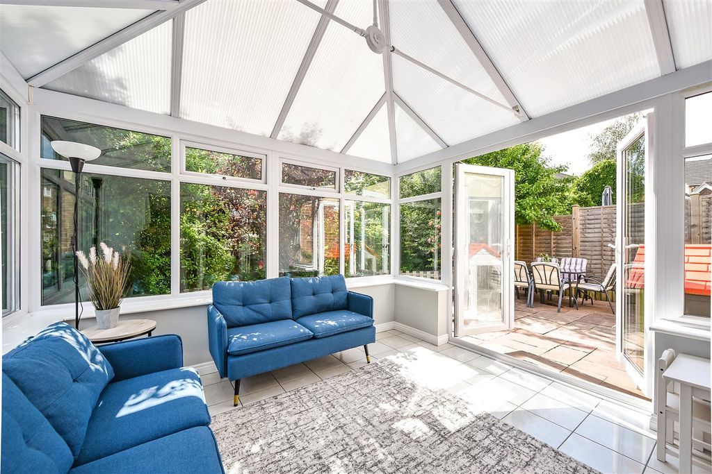 Property photo 2 of 23 Ph14_5971364.Jpg