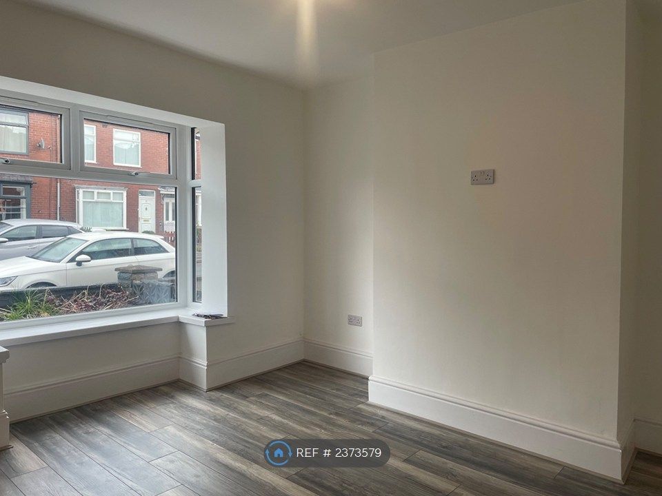 Property photo 2 of 29