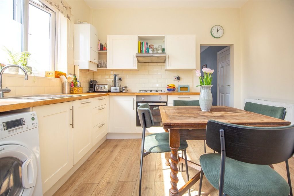 Property photo 2 of 21 Picture No. 26