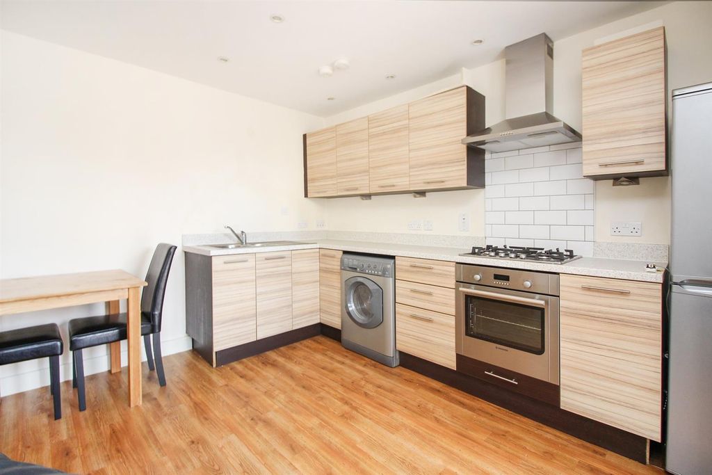 Property photo 3 of 5 Picture 3