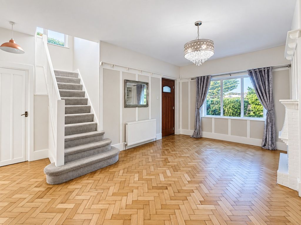 Property photo 3 of 33 4694108