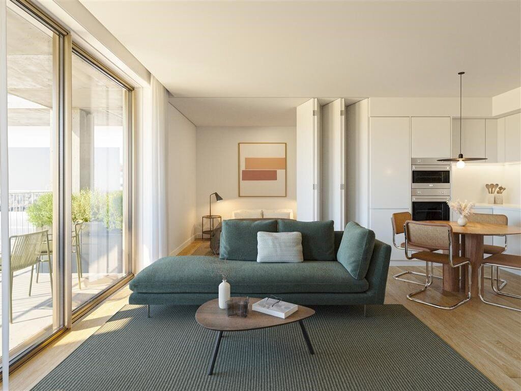 Property photo 1 of 16 3-Bedroom Apartment, In The Fernão Magalhães 127, In Bonfim, Porto