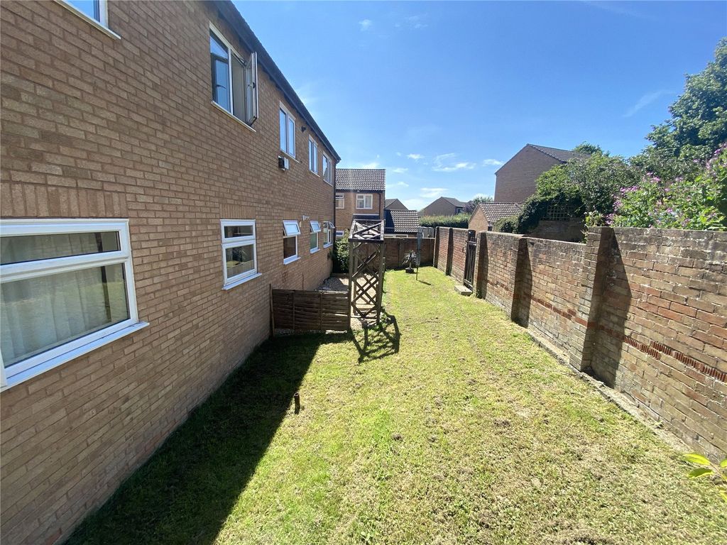 Property photo 3 of 11 Picture No. 18