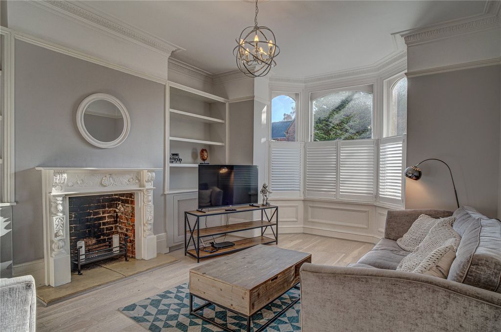 Property photo 2 of 27 Picture No. 02