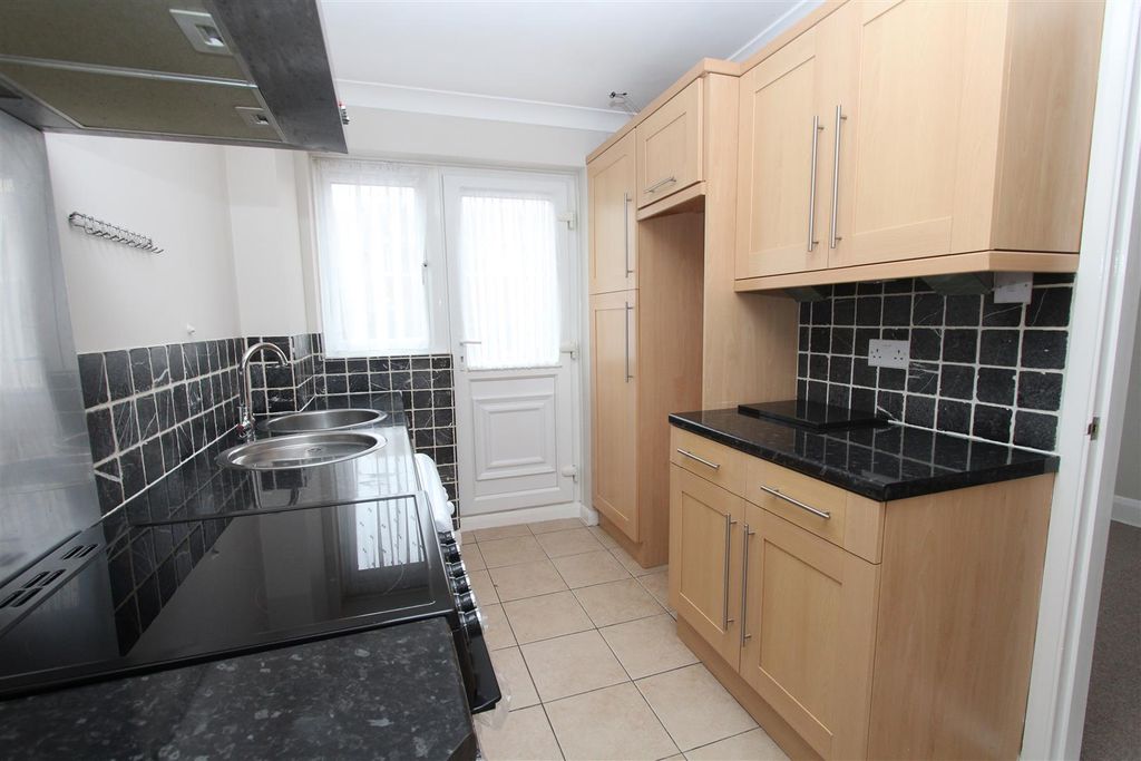 Property photo 2 of 11