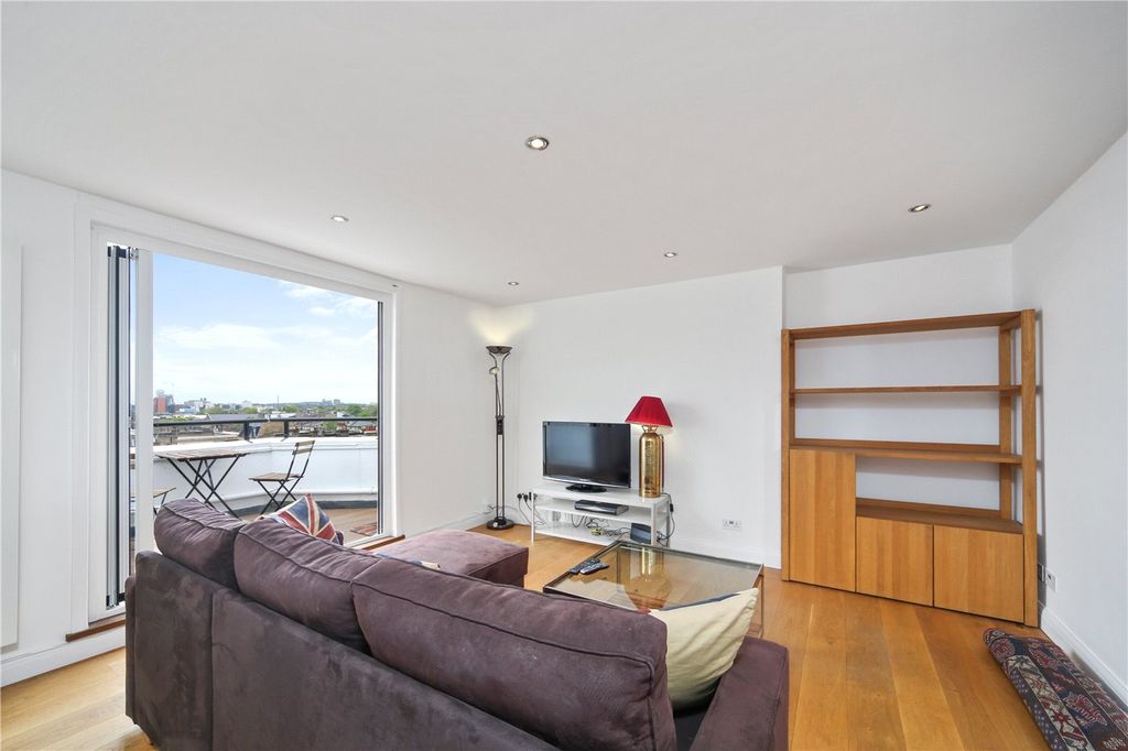 Property photo 2 of 7 Picture No. 04