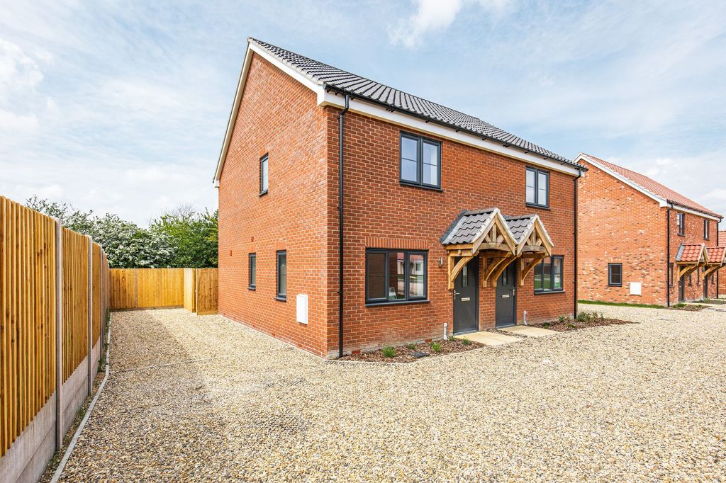 Property photo 1 of 12 Plot 34 - The Fritton - Is An End Of Terrace Home