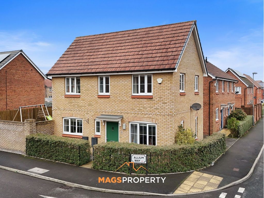 Property photo 1 of 28