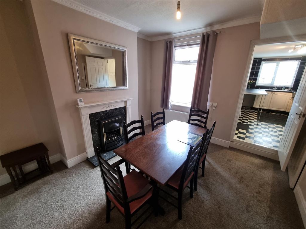 Property photo 3 of 13 Image003.Jpg