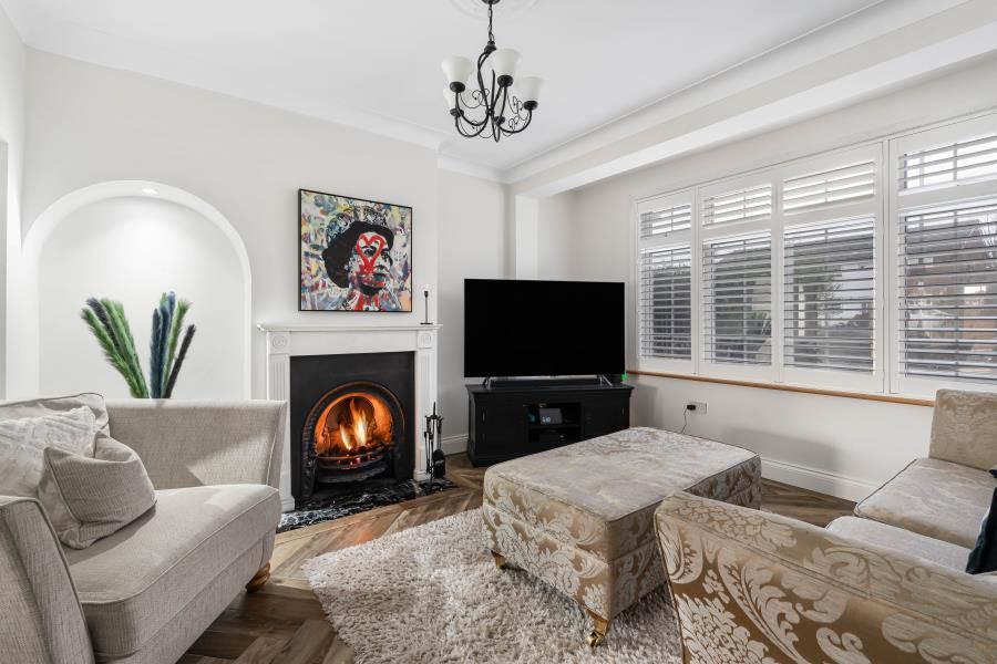 Property photo 3 of 25