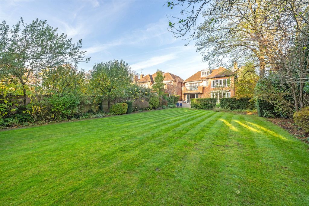 Property photo 3 of 33 Picture No. 60