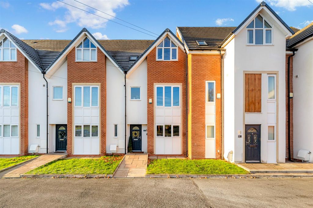 Property photo 1 of 29 6 Lark Hill Court-1.Jpg