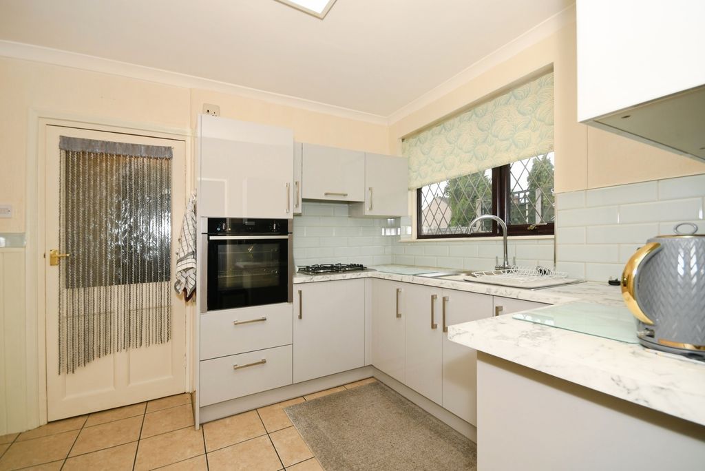 Property photo 2 of 14 Photo