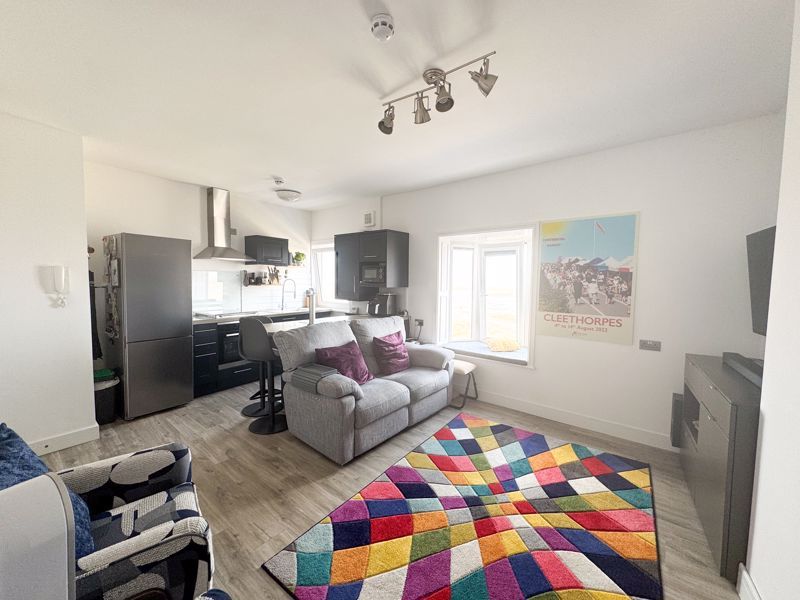 Property photo 3 of 13 Open Plan