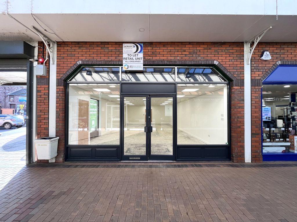 Property photo 1 of 5 Retail