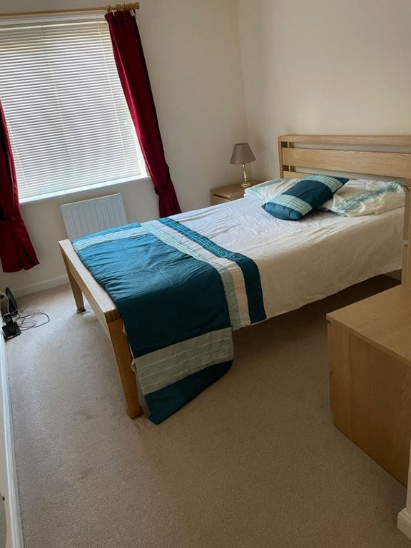 Property photo 3 of 5 Bedroom 1