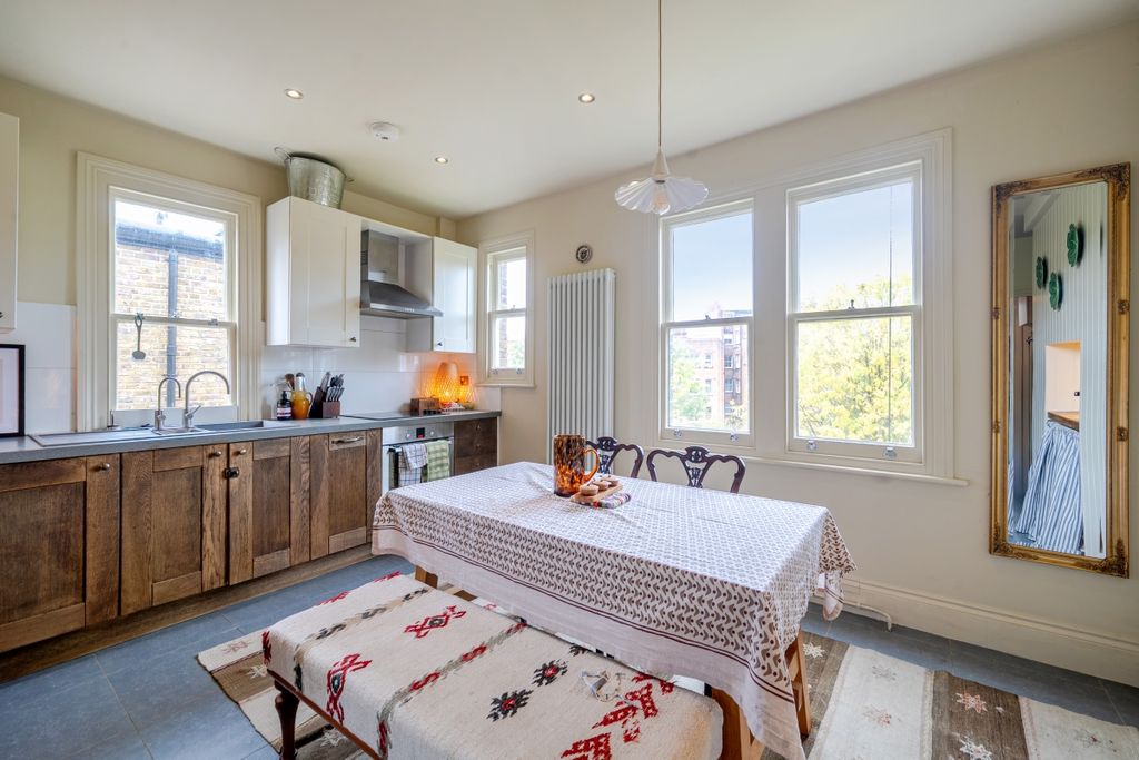 Property photo 3 of 13 1369106-5-68F61B8...