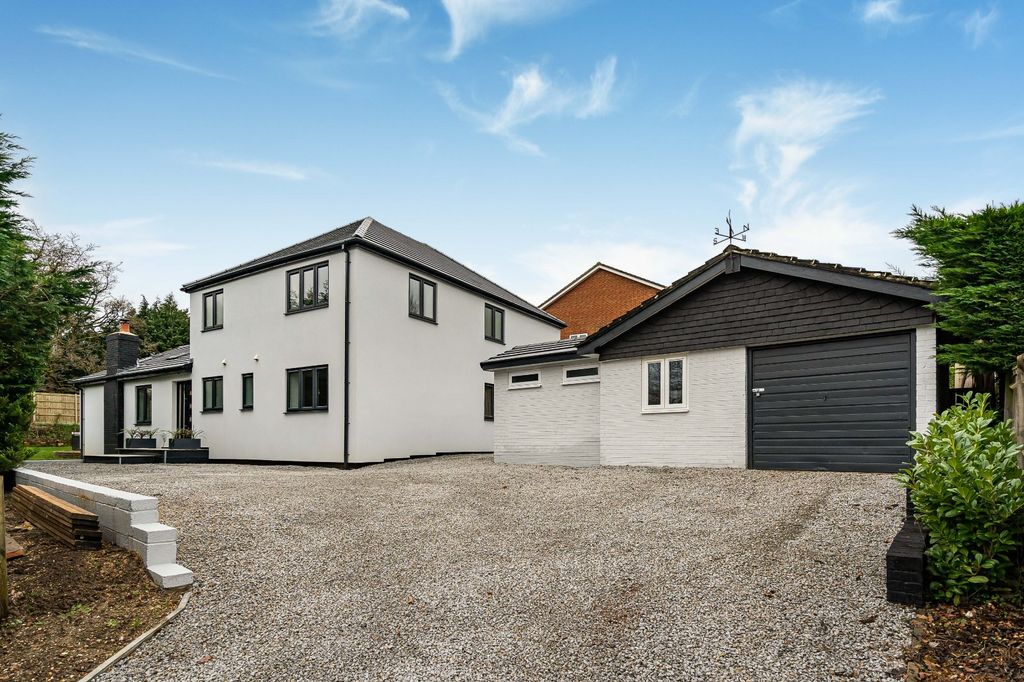 Property photo 1 of 34 Picture No. 38