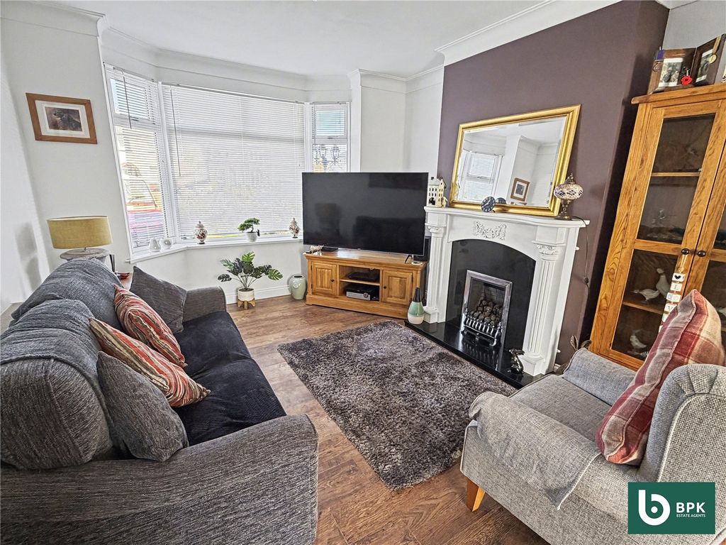 Property photo 3 of 23 Picture No. 40