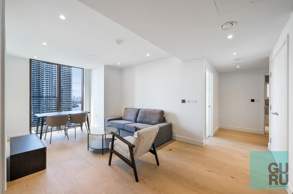 Property photo 1 of 32