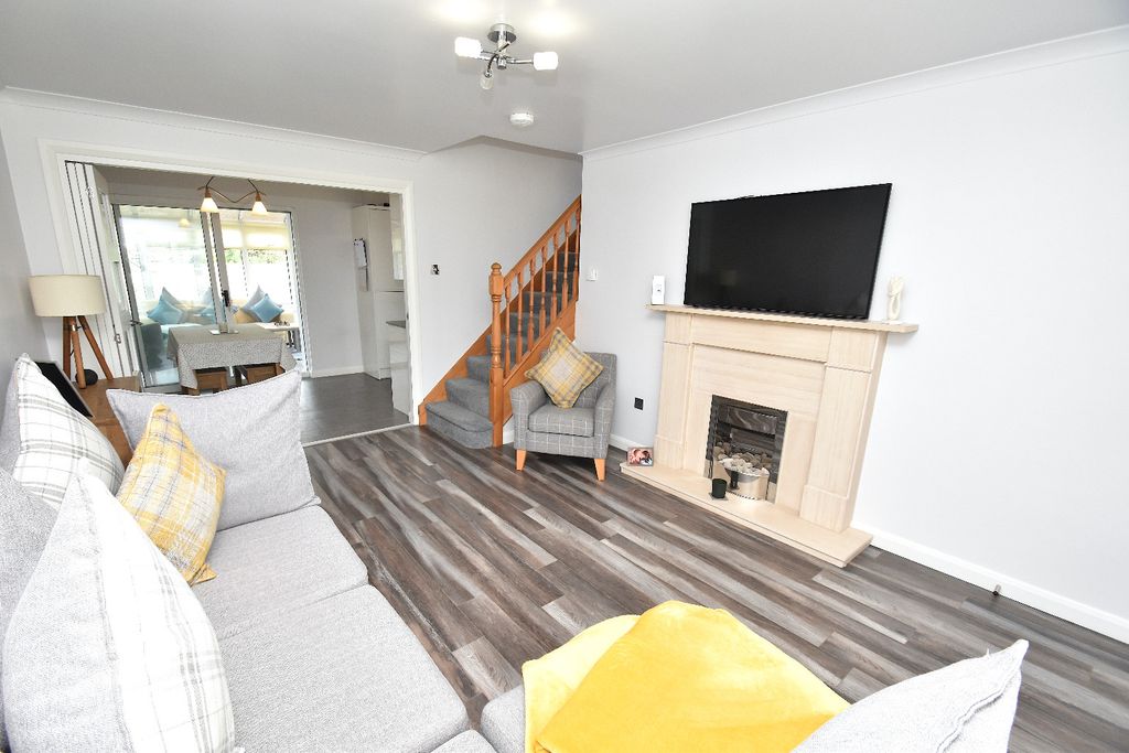 Property photo 2 of 24 4925553