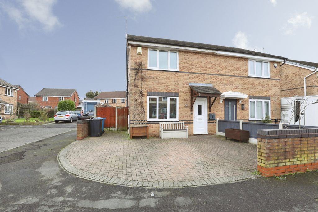 Property photo 1 of 15 Front