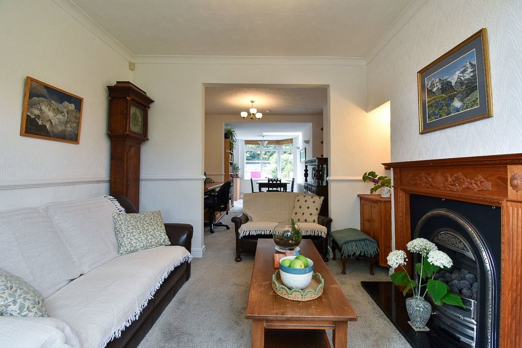 Property photo 3 of 31