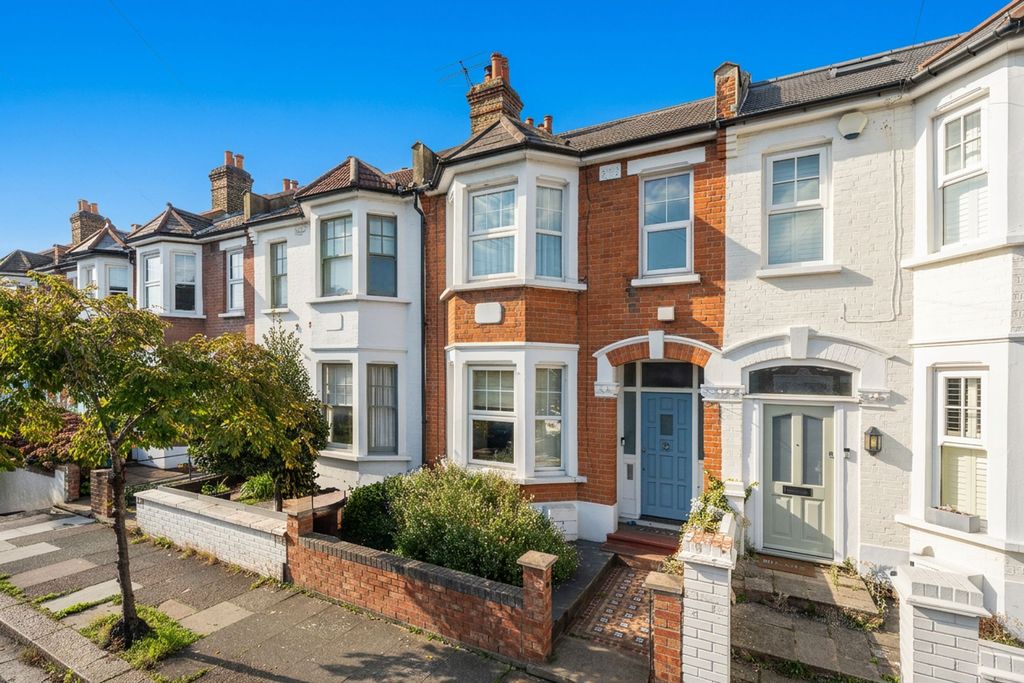 Property photo 1 of 11