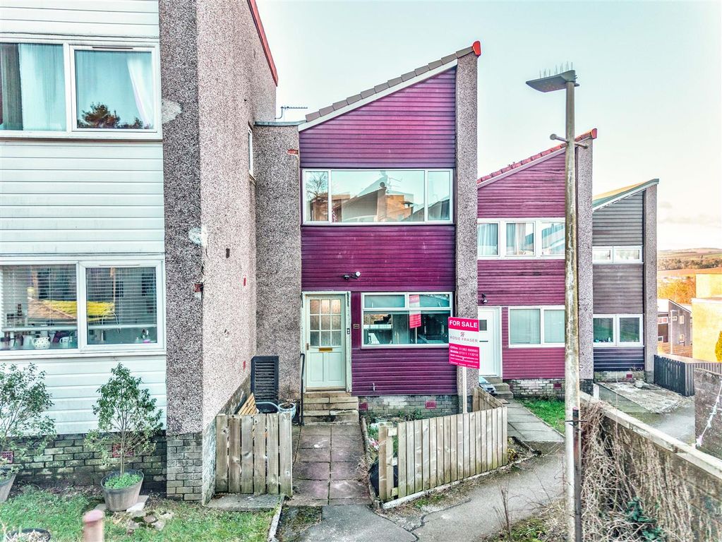 Property photo 1 of 14 142 Tweed Crescent Dundee-12.Jpg