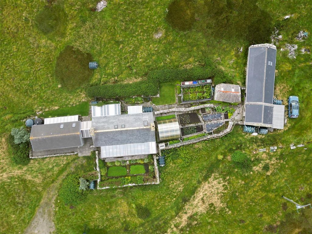 Property photo 2 of 45