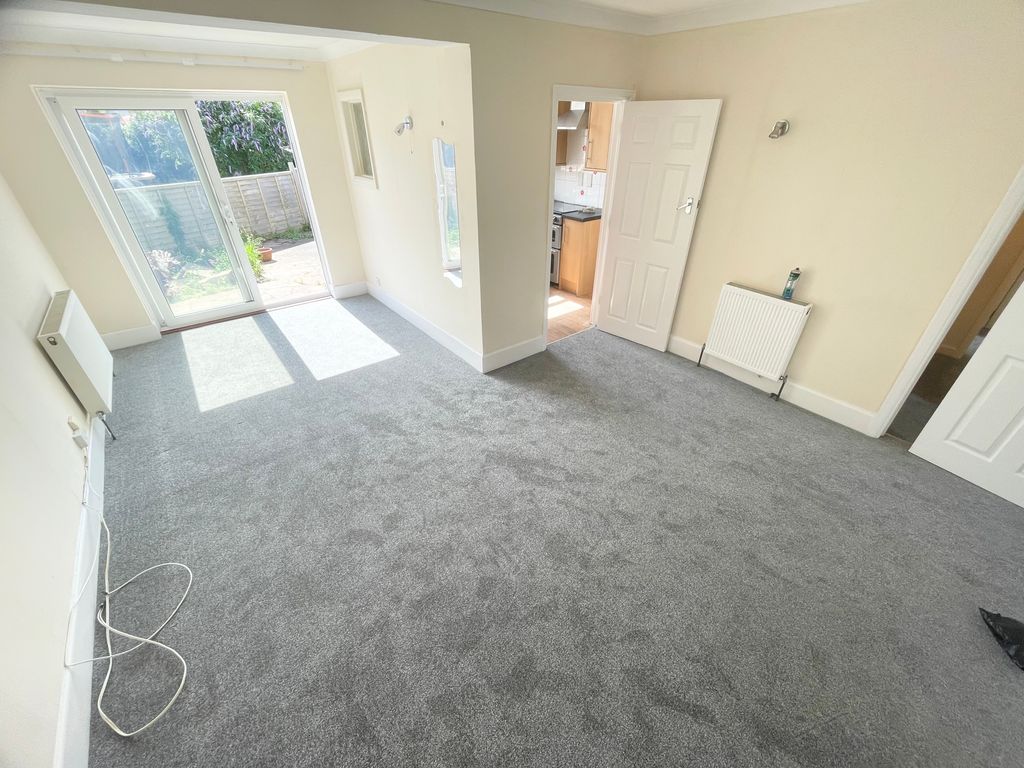 Property photo 2 of 11 Img_1580