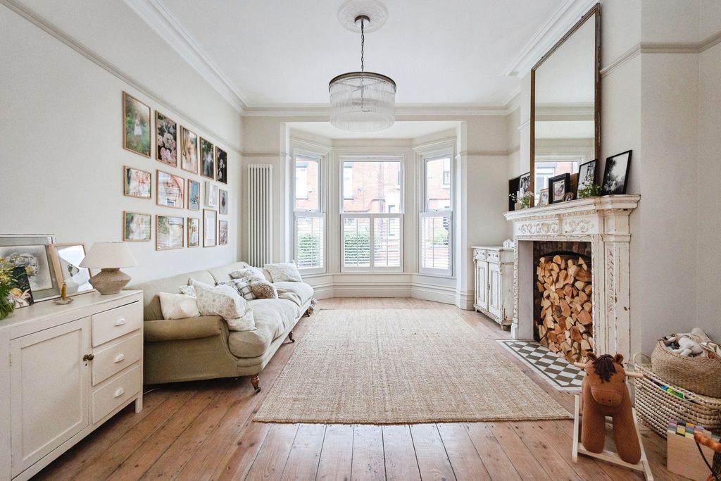 Property photo 1 of 35 Pbox-Img.Jpg