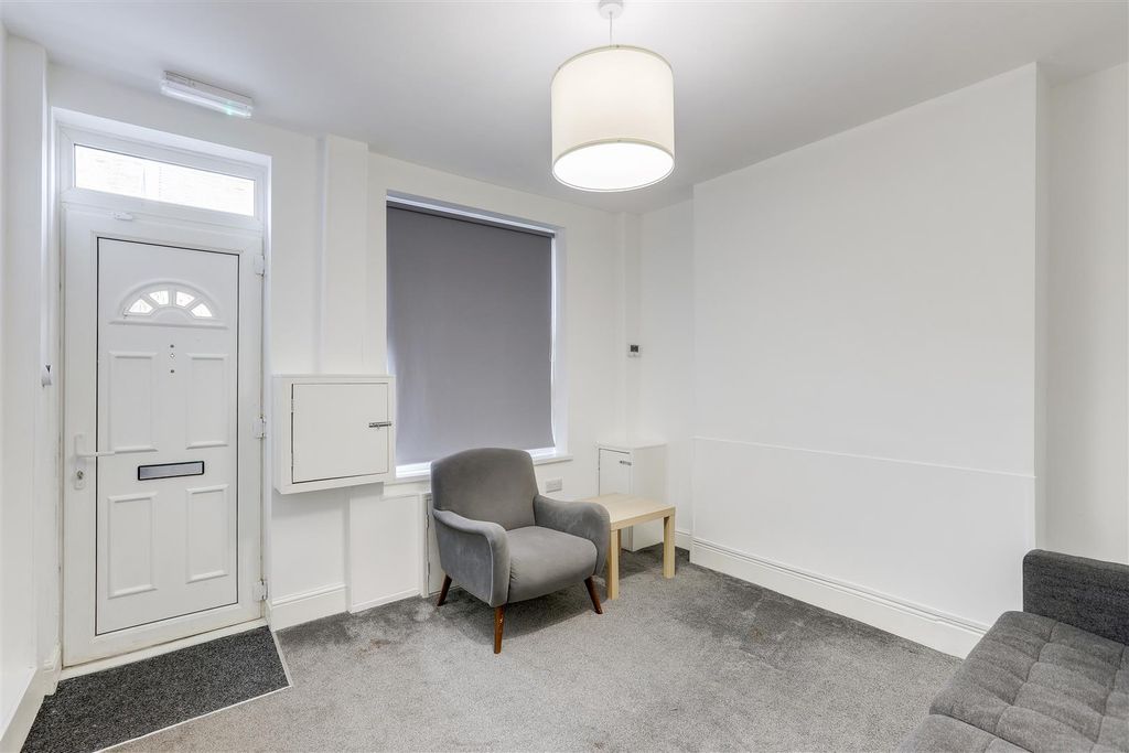 Property photo 2 of 18 051125_13.Jpg