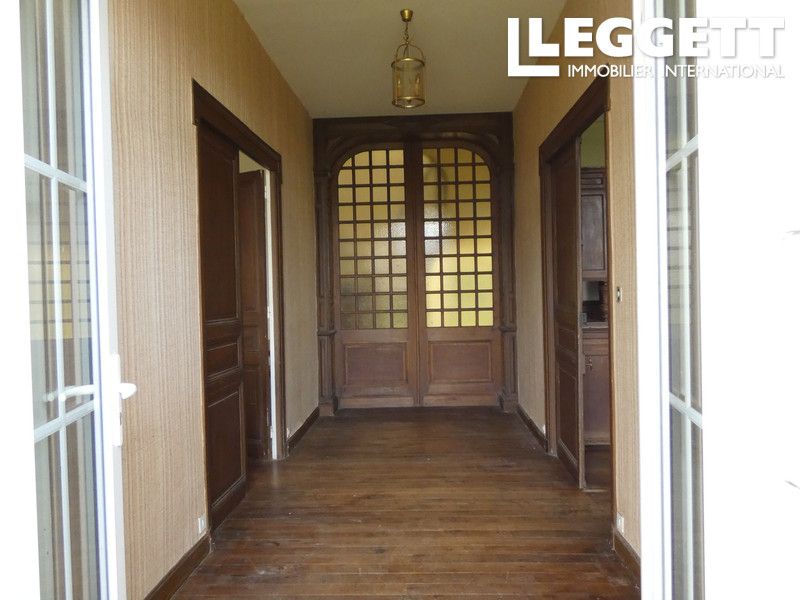 Property photo 3 of 10