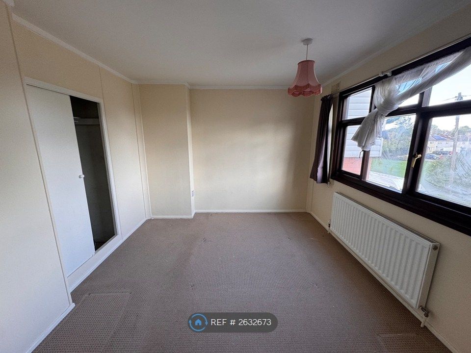 Property photo 3 of 24