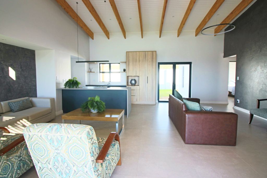 Property photo 2 of 38 La1706127