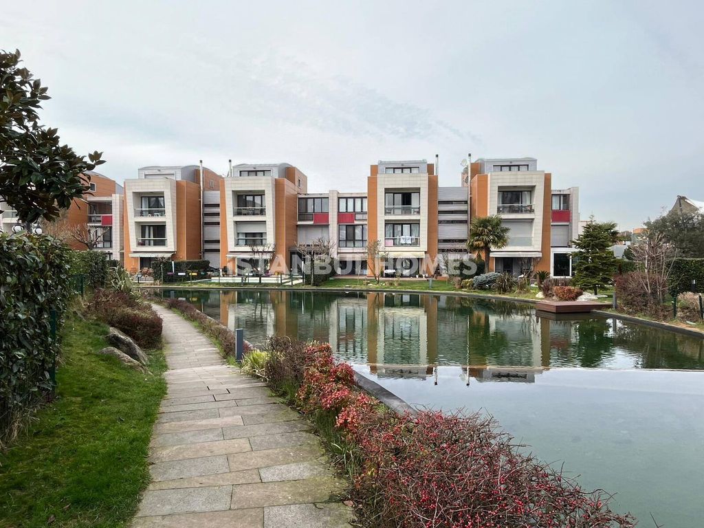 Property photo 2 of 34