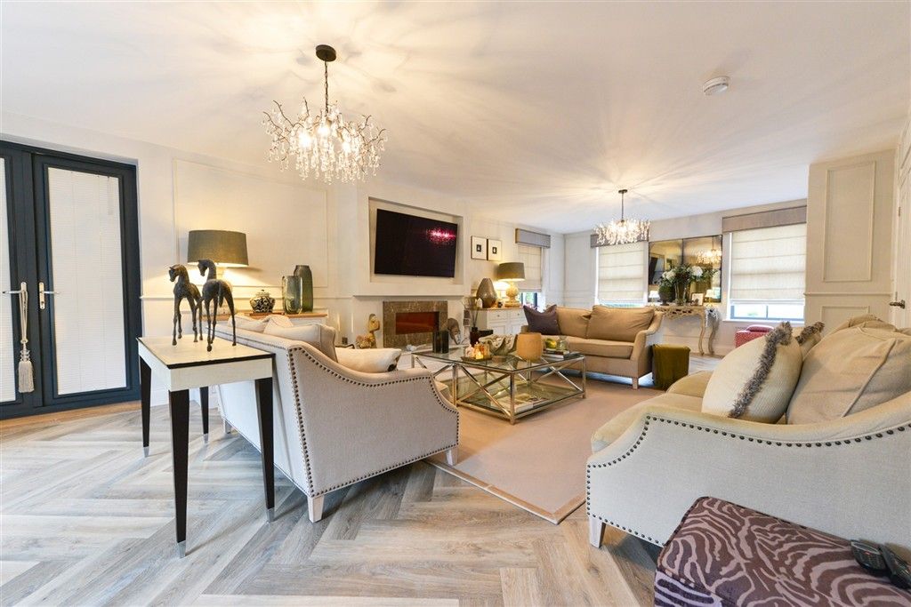 Property photo 3 of 29 Living Room